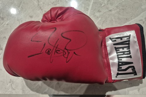 Signed barry mcguigan - *signed*,