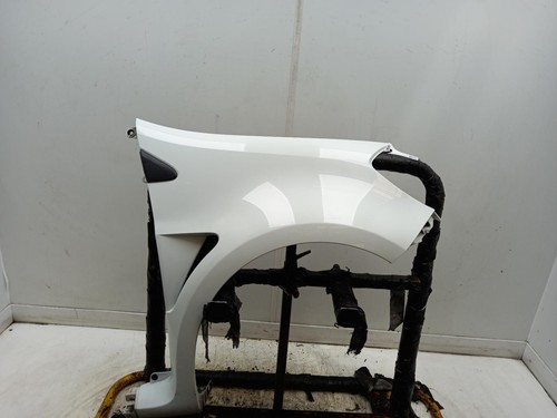 Renault clio right front wing - clio,