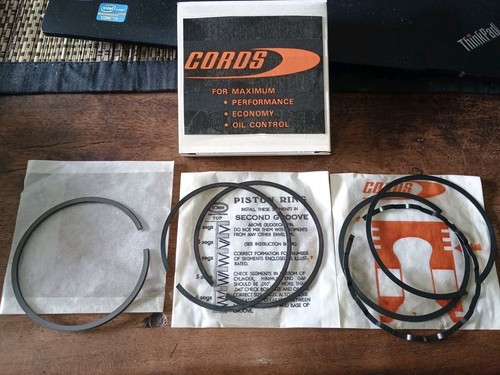 New cords piston rings - -,