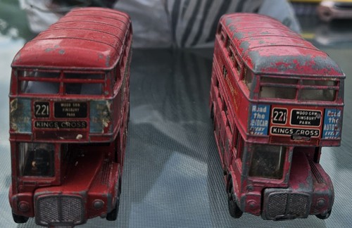 Pair routemaster buses - pair,