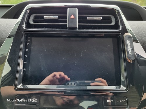 Toyota prius mk4 stereo head - mk4,