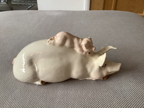 Beswick pig with piglet its - beswick,
