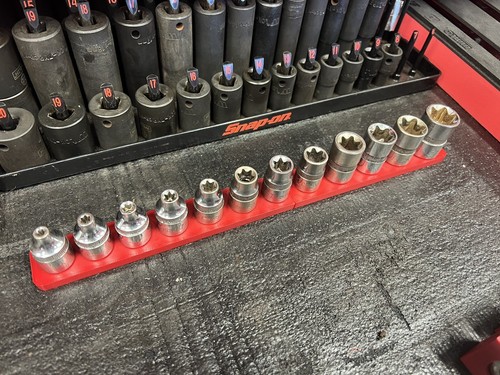 Deep impact socket - deep, holder