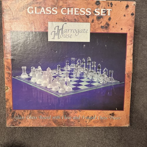 Harrogate house glass - harrogate, chess