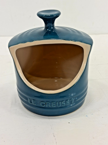 Creuset salt keeper - le,
