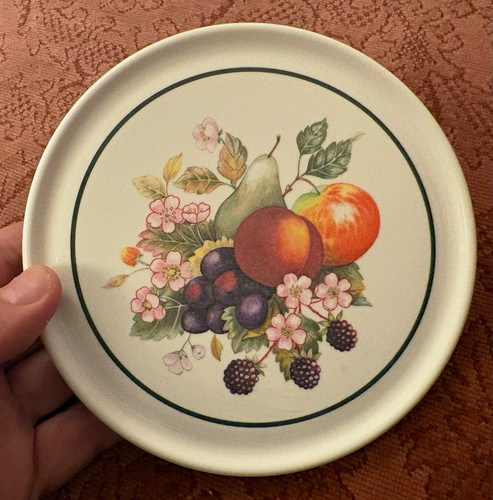 Vintage cloverleaf fresh fruit