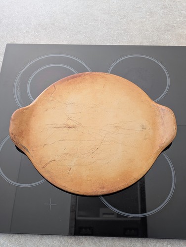 Pampered chef round - round, baking