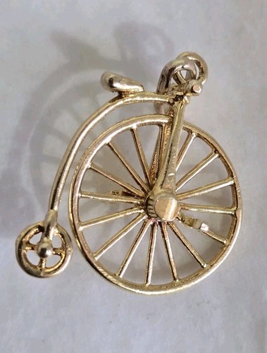 9ct gold charm - 9ct,