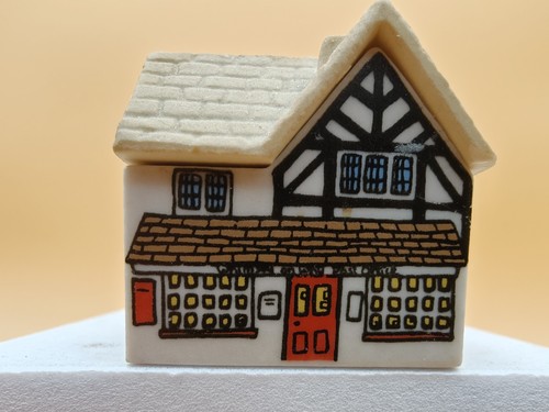 Wade 1980s whimsey wye - wade,