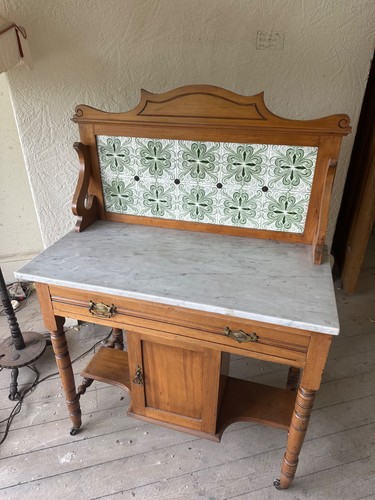 Antique wash stand