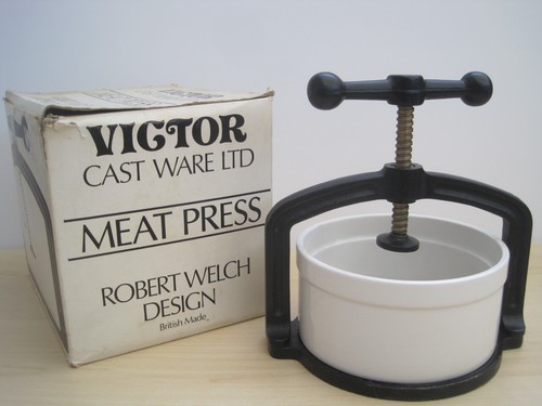 Vintage boxed victor - victor, cast