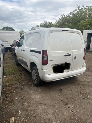 2020 vauxhall combo - 1.5, diesel