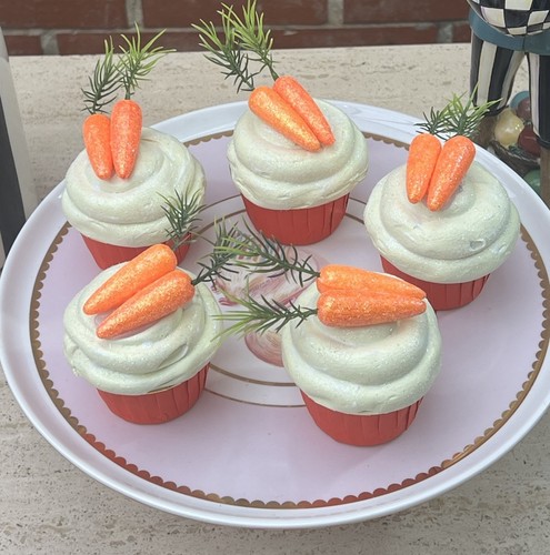 Artificial cupcakes set - cupcakes, of