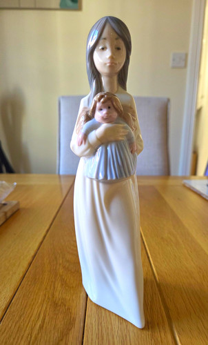 Nao lladró figurine - figurine, girl