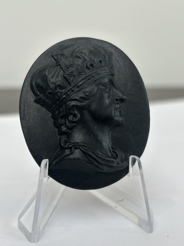 Wedgwood black basalt - black,