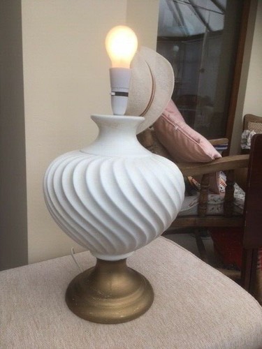 Very large white porcelain - large,