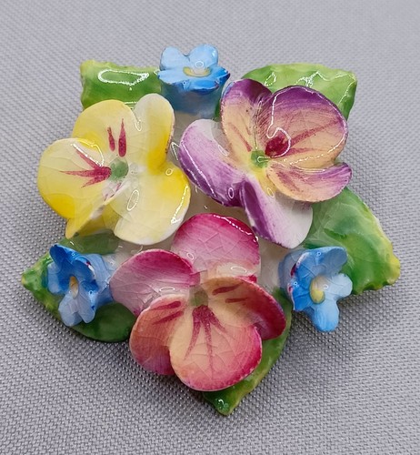 Vintage artone floral brooch - floral,