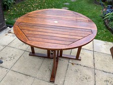 Hardwood Solid Oak Garden Foldable Dropleaf Gateleg Varnished Table From SL2 VGC