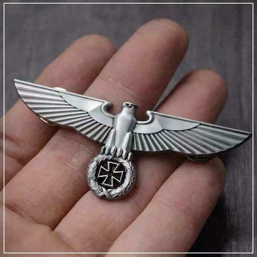 Wwii german army eagle medal - german,