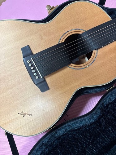 Yairi acoustic guitar hard - acoustic,