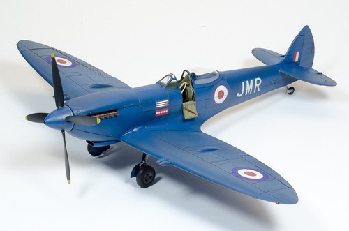 Eduard spitfire xvi - eduard,
