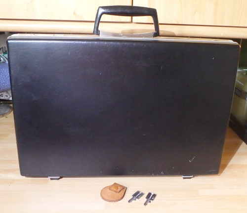Samsonite hard shell briefcase - samsonite,