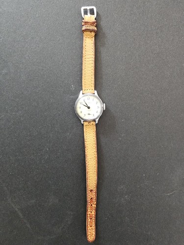 Vintage ingersoll jewel - ingersoll, 17