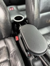 Audi TT Mk1 Armrest & Cup