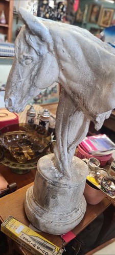 Horse head bust - head,