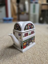 Wade Teapot English Life