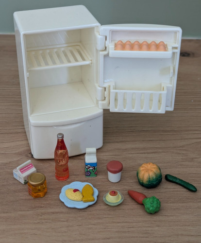 Sylvanian families refridator - families,