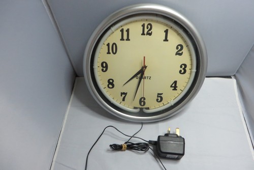 Wall clock neon pink authentic - neon,
