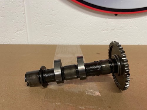 Suzuki 650 cam shaft - suzuki,