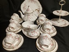 Royal Albert / Paragon Victoriana Rose Tea Set 24 Pieces Large Teapot