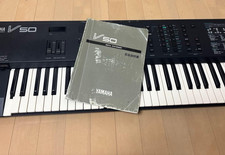 YAMAHA V50 Synthesizer