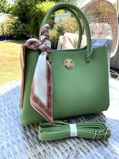 BESSIE MED SIZE FABULOUS