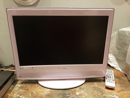 Pink universal media - pink,