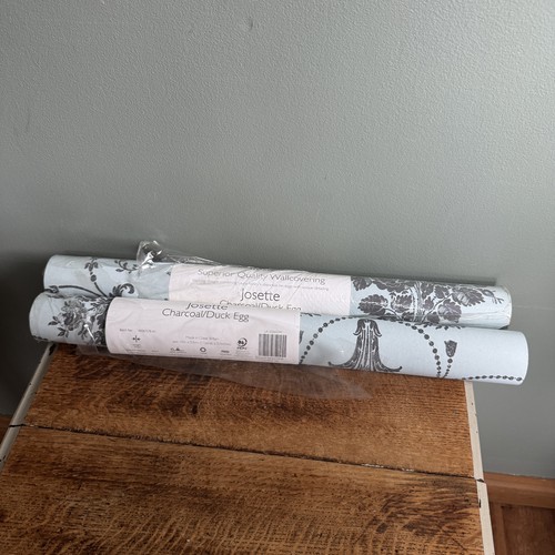 Unused rolls laura - 2,