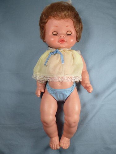 Famosa plastic doll - plastic, doesn't