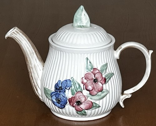 Sylvac 5178 floral teapot - 5178,
