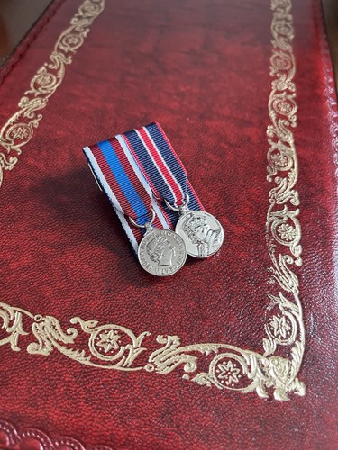 Military service medal - military,