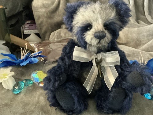 Charlie bears best friends - charlie,