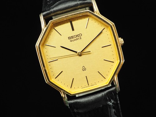 Vintage 1982 seiko - 1982,