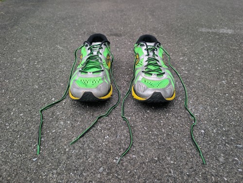 Newton motion green yellow - green,