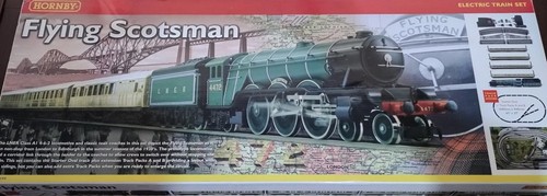 Hornby gauge r1039 flying - oo,