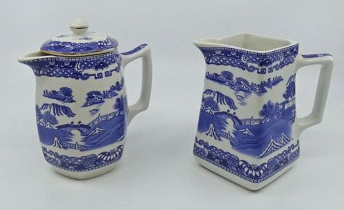 Ringtons maling jugs - maling, 2