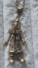  Large 9ct Gold CLOWN WITH MOVABLE PARTS AND 20 INCH 9CT GOLD CHAIN 