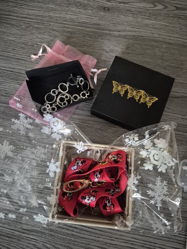 Disney mickey mouse swarovski - disney,