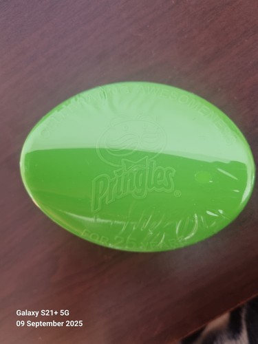 Pringles pop box green year - pop,