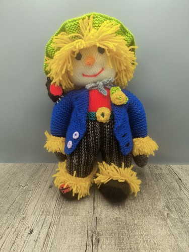 Hand knitted scarecrow - scarecrow/, clown/